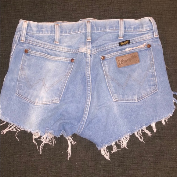 Shorts - Picture 2 of 3